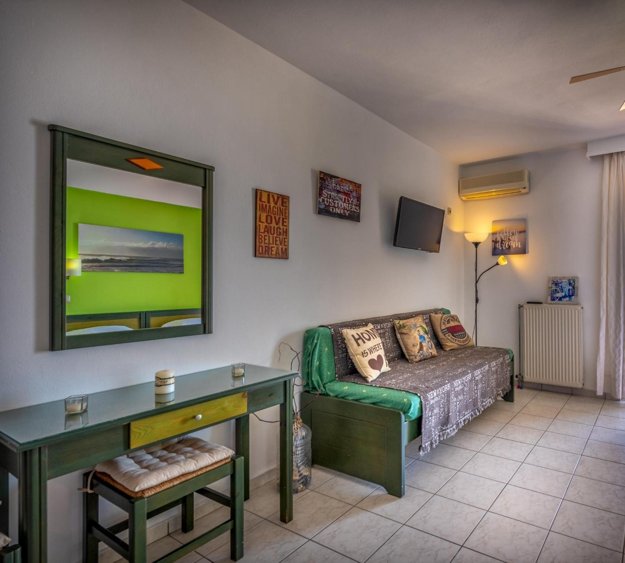 Seafront Spirit Suites ไซคิย์นธอสทาวน์ ห้อง รูปภาพ